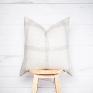 
            
                Load image into Gallery viewer, Calloway Linen Throw Pillow Throw Pillows
            
        