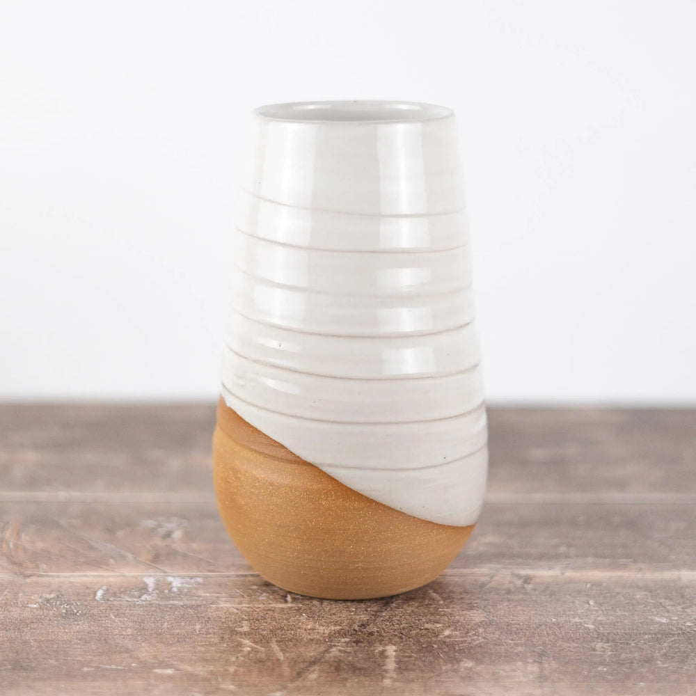 
            
                Load image into Gallery viewer, Denali Handmade Teardrop Vase Tabletop
            
        
